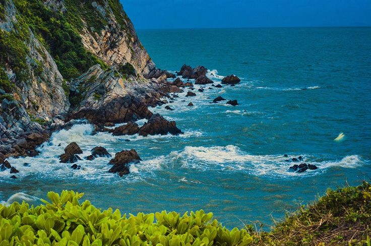 Mùa hè này nên chọn Quan Lạn hay Cô Tô?