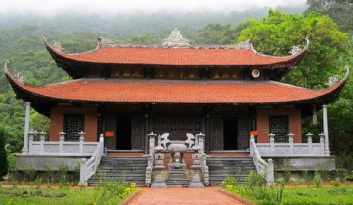 Khám phá chùa Lôi Âm - Ngôi chùa cổ trên đất Quảng Ninh