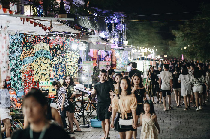 Chợ đêm Hạ Long có gì? Review chi tiết nhất